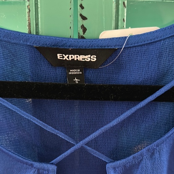 Elegant Blue Silky Crisscross Blouse - Picture 3 of 6